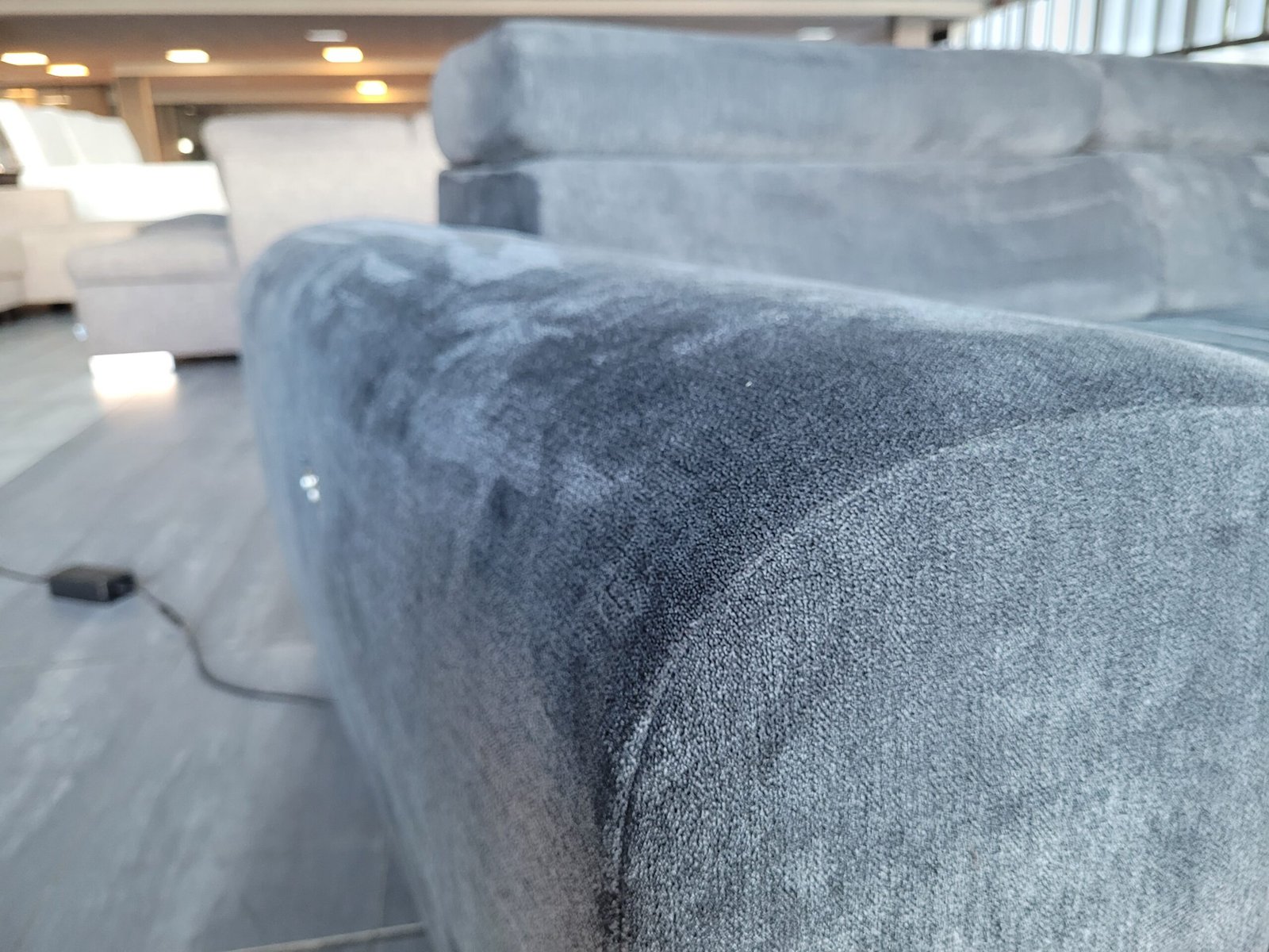 OUTLET antraciet velours hoekbank 330x230 | BEZORGEN - Afbeelding 2