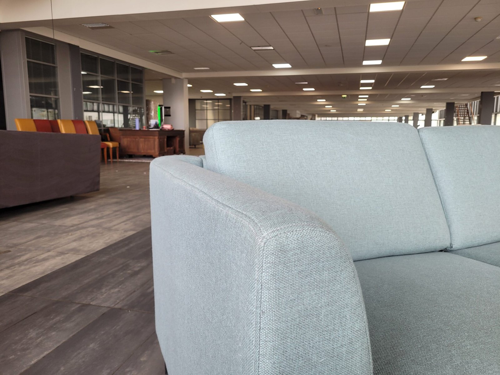 GEREINIGD lichtblauwe hoekbank 260x215 GRATIS LEVERING - Afbeelding 2