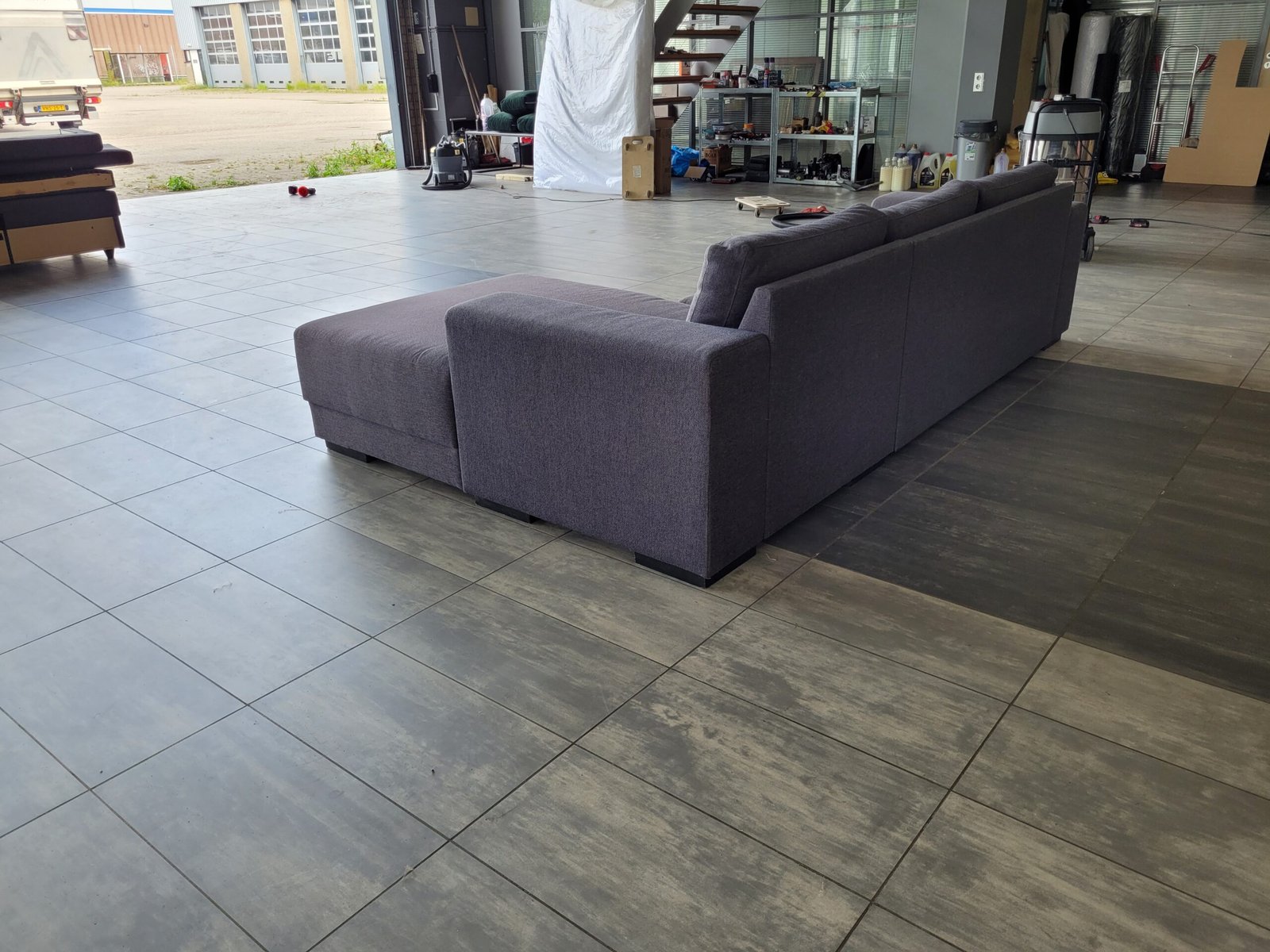 GEREINIGD donkergrijze hoekbank 275x165 | LEVERING - Afbeelding 5