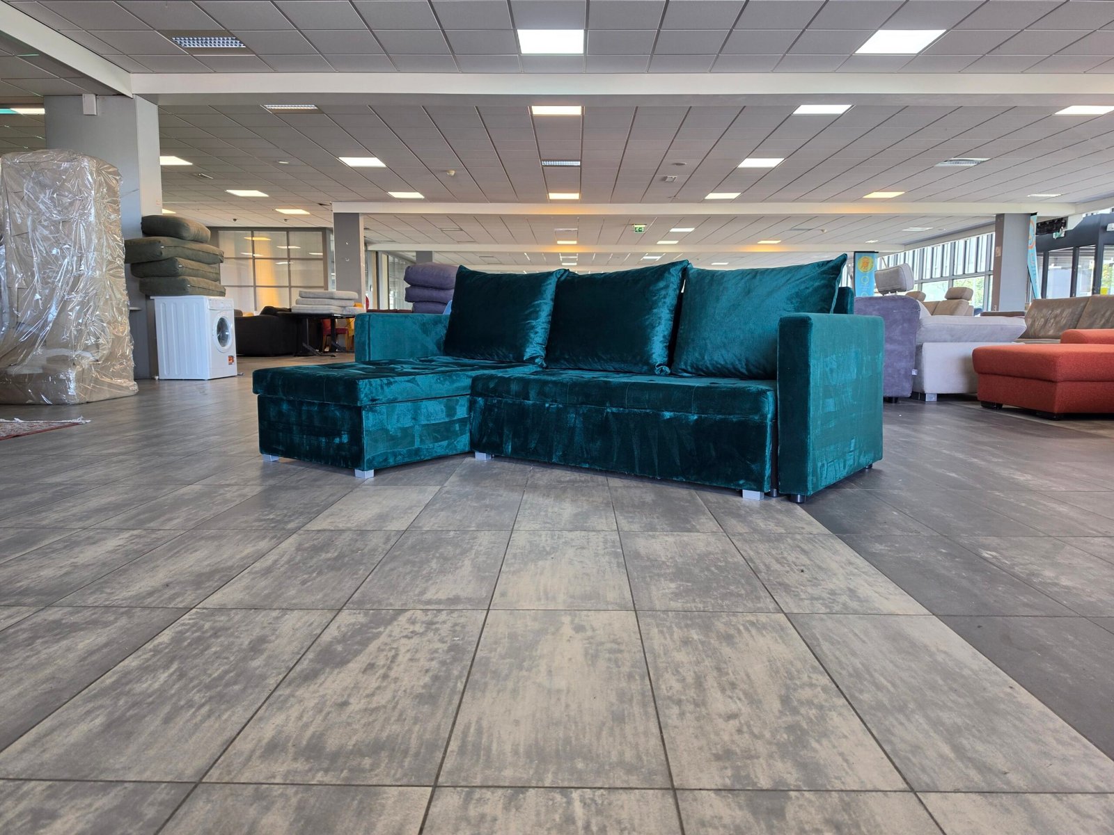 ✅️️️️️️️ GEREINIGD velvet smaragd hoekbank 225x150 Slaapbank