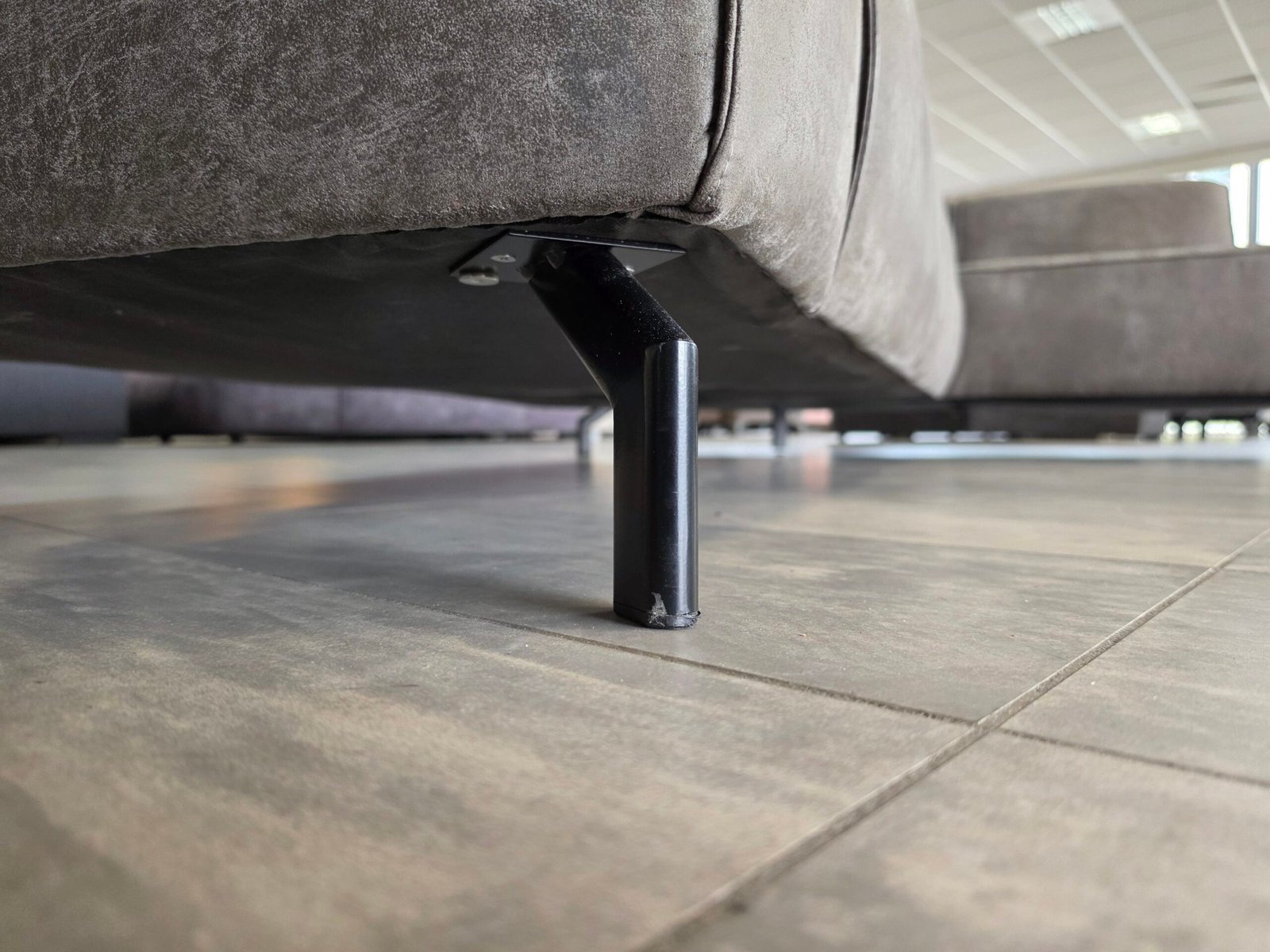 ✅️️️️️️️️️️️️ GEREINIGD suede taupegrijze hoekbank 275x210 - Afbeelding 3